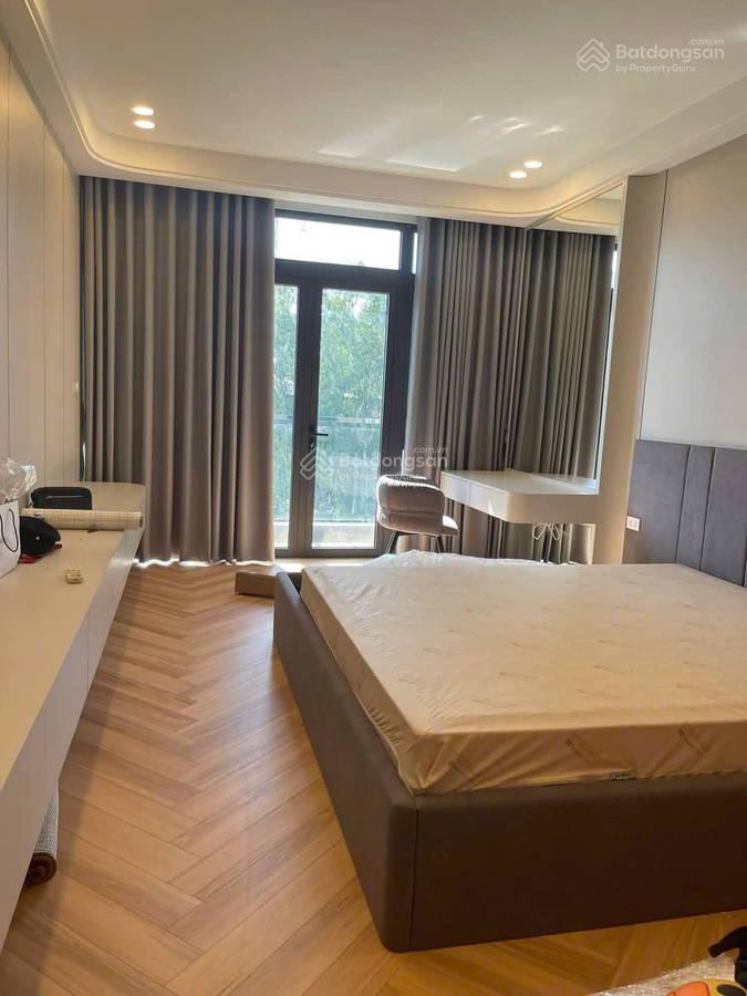 Gia đình bán nhà mặt phố đầu Láng Hạ Lê Văn Lương lô góc 3 thoáng 69m2 4T MT 6m SĐCC 0985 666 ***