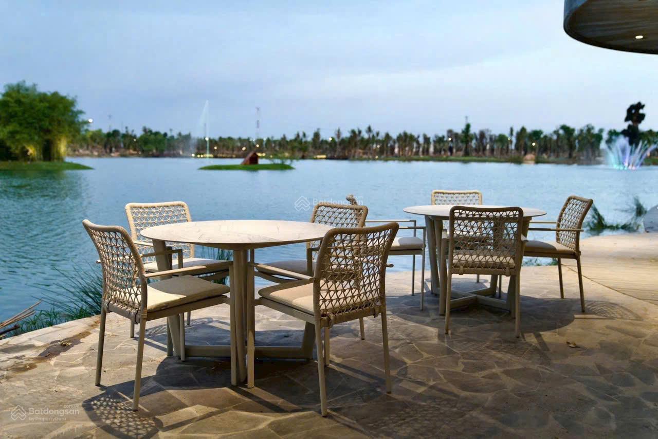Chỉ cần 25% vốn tự có, sở hữu ngay nhà phố rừng Retreat giá chỉ từ 7.5 tỷ. LH ngay: 0903 354 *** Chỉ cần 25% vốn tự có, sở hữu ngay nhà phố rừng Retreat giá chỉ từ 7.5 tỷ. LH ngay: 0903 354 ***