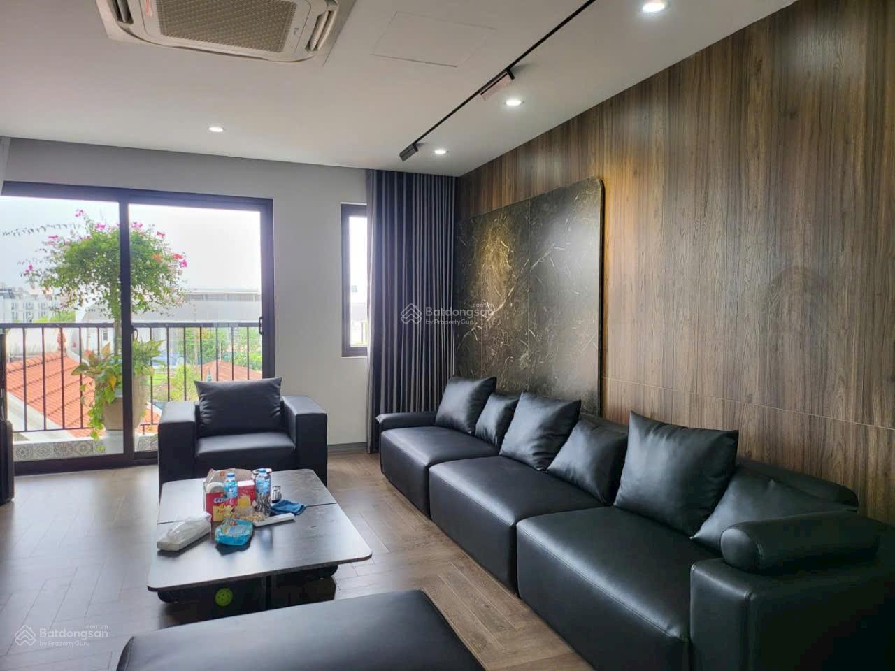 Bán nhà phố Nguyễn Lam - Phúc Đồng 42m2, 7 tầng, thang máy, 13.4 tỷ Gara xe 7 chỗ, mặt tiền 4.8 m Bán nhà phố Nguyễn Lam - Phúc Đồng 42m2, 7 tầng, thang máy, 13.4 tỷ Gara xe 7 chỗ, mặt tiền 4.8 m