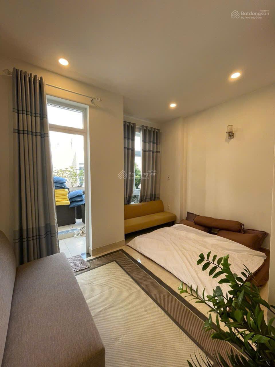 Nhà view sông SG tại Thạnh Lộc 15 (4x15)m 3 tầng đầy đủ tiện nghi Nhà view sông SG tại Thạnh Lộc 15 (4x15)m 3 tầng đầy đủ tiện nghi