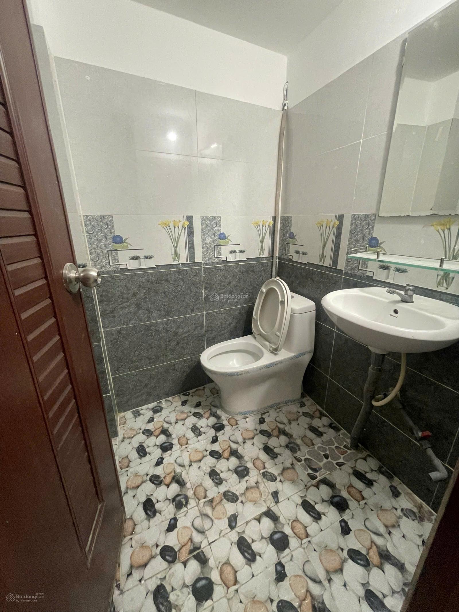 Gấp! Phòng CHDV full nội thất - mặt tiền Nguyễn Văn Công P3 GV chỉ 3.9tr/th Gấp! Phòng CHDV full nội thất - mặt tiền Nguyễn Văn Công P3 GV chỉ 3.9tr/th