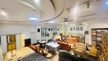 Văn phòng sang trọng Nguyễn Thị Minh Khai, Q1, trần cao 3m2. DT: 20x20m, giá: 45tr sẵn nội thất