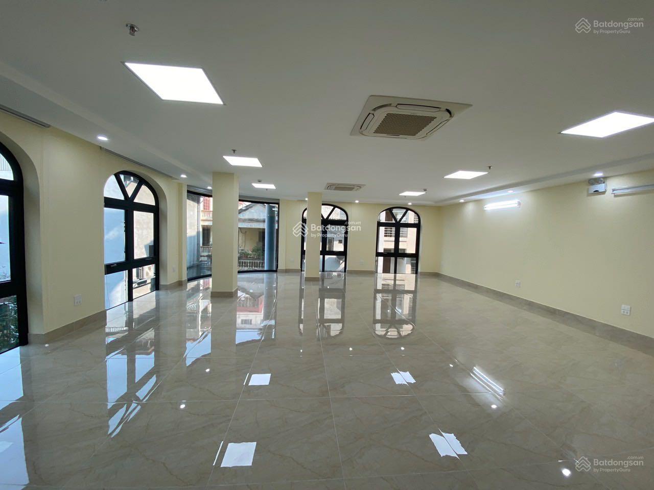 Bán gấp nhà mặt Đường Lê Đức Thọ, 110m2*6tầng+1hầm, MT 8m, thông sàn, thang máy, giá 55tỷ