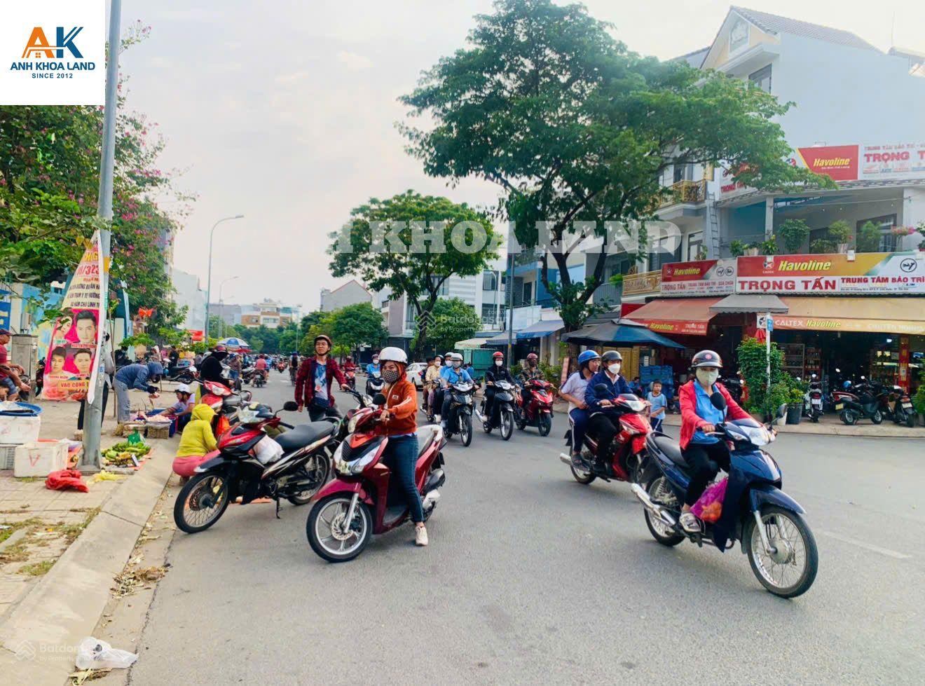 Siêu hiếm lô góc 2 mặt tiền - vị trí đắc địa KDC Êm Đềm, trung tâm Linh Xuân, 131.5m2 - chỉ 14.5 tỷ