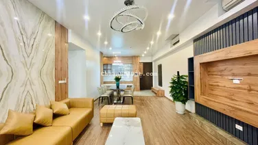 (Mới) Cực rẻ bán gấp căn hộ 2N/2WC, DT 66m2, NTCB, giá 5.1 tỷ, view đẹp tòa Rose Town, Ngọc Hồi