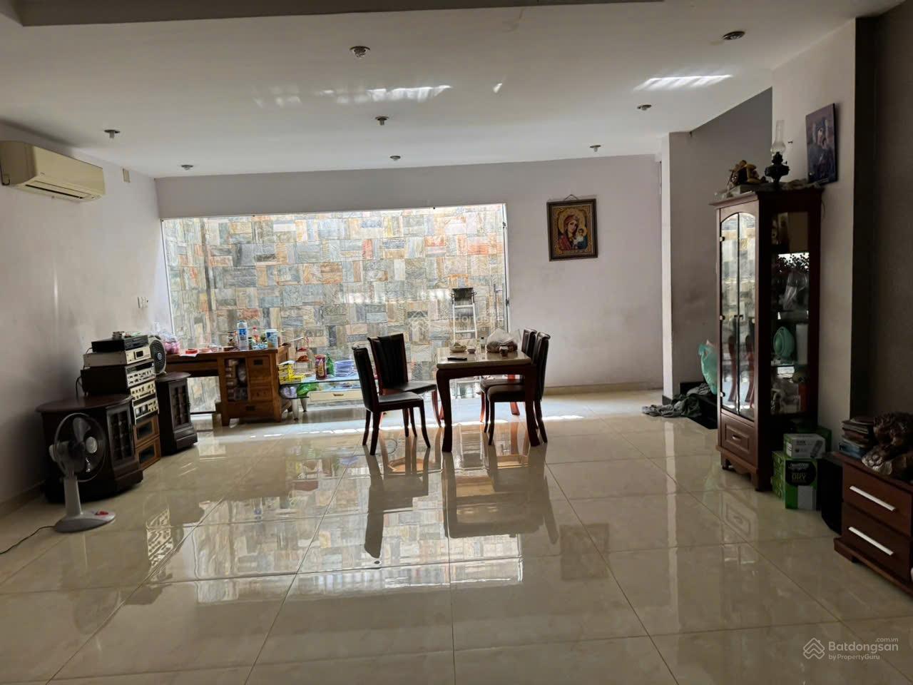 Bán Nhà Mặt Phố Kha Vạn Cân, 194 m2, diên tích sàn 341m2