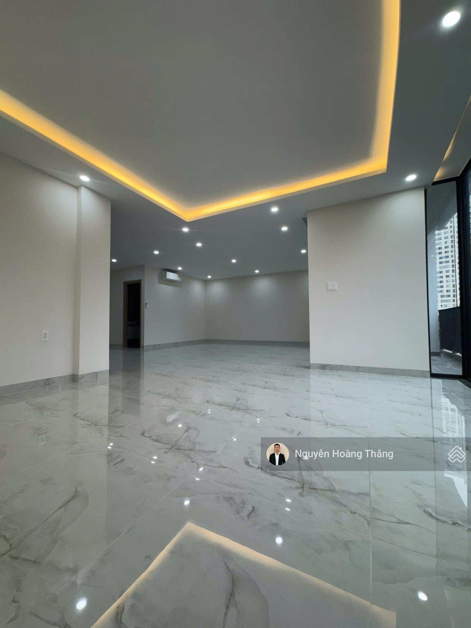 Cho thuê văn phòng 1 hầm 4 tầng DTSD 588m2 giá 90tr/th, Đảo Kim Cương Q. 2, LH 0936 890 ***