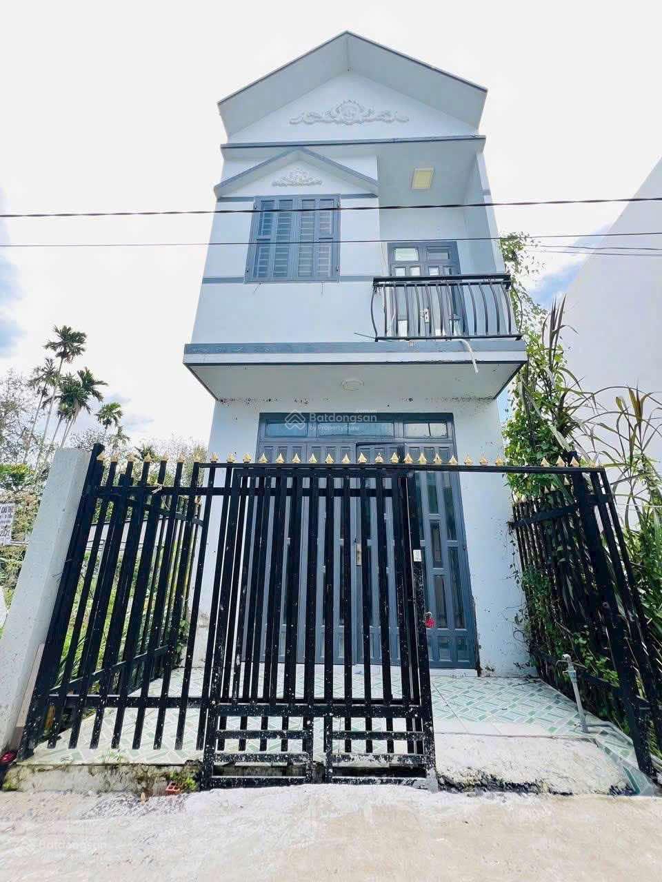 Bán nhà đường Tạ Thị Phi gần đại học FPT Cần Thơ