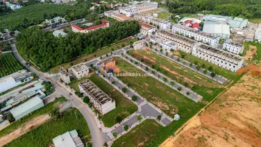 Đất nền trung tâm Tân Uyên Hoàng Nam Uyên Hưng giá 1,695 tỷ sổ riêng