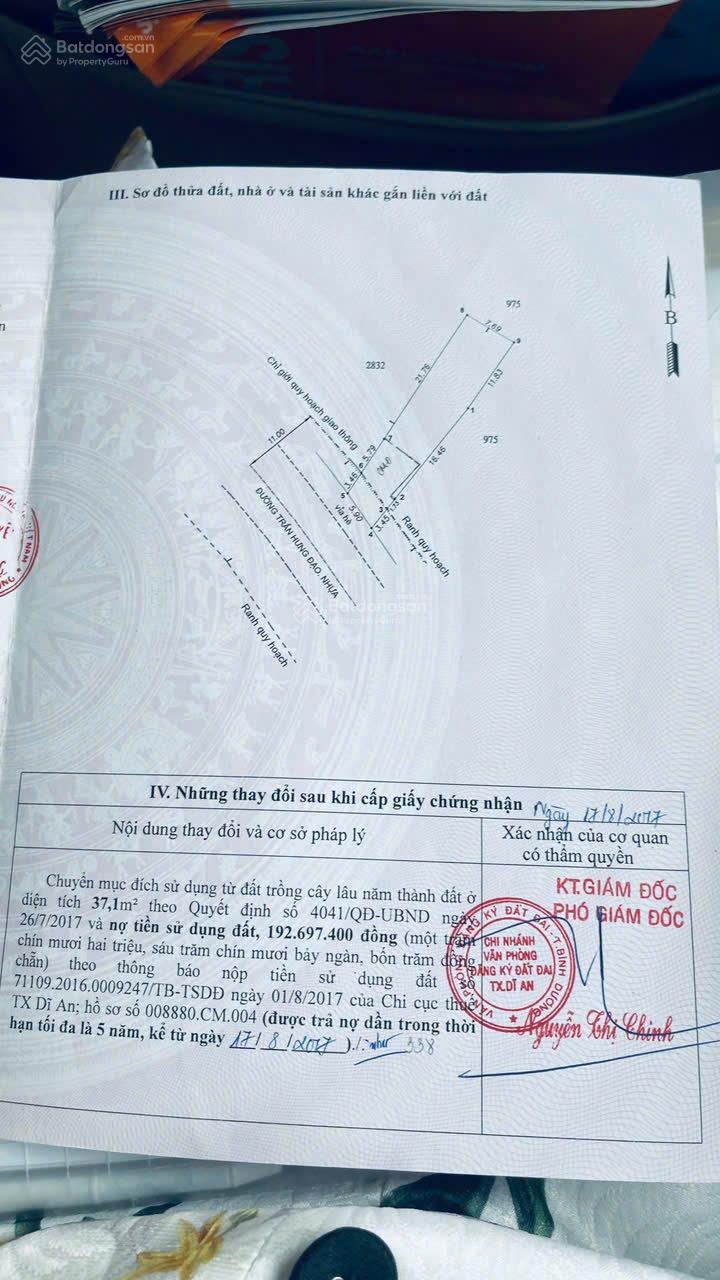 Bán nhanh nhà mặt tiền Dĩ An. Khu kinh doanh sầm uất. Khuôn đất đẹp, rộng rãi, mặt tiền thoáng