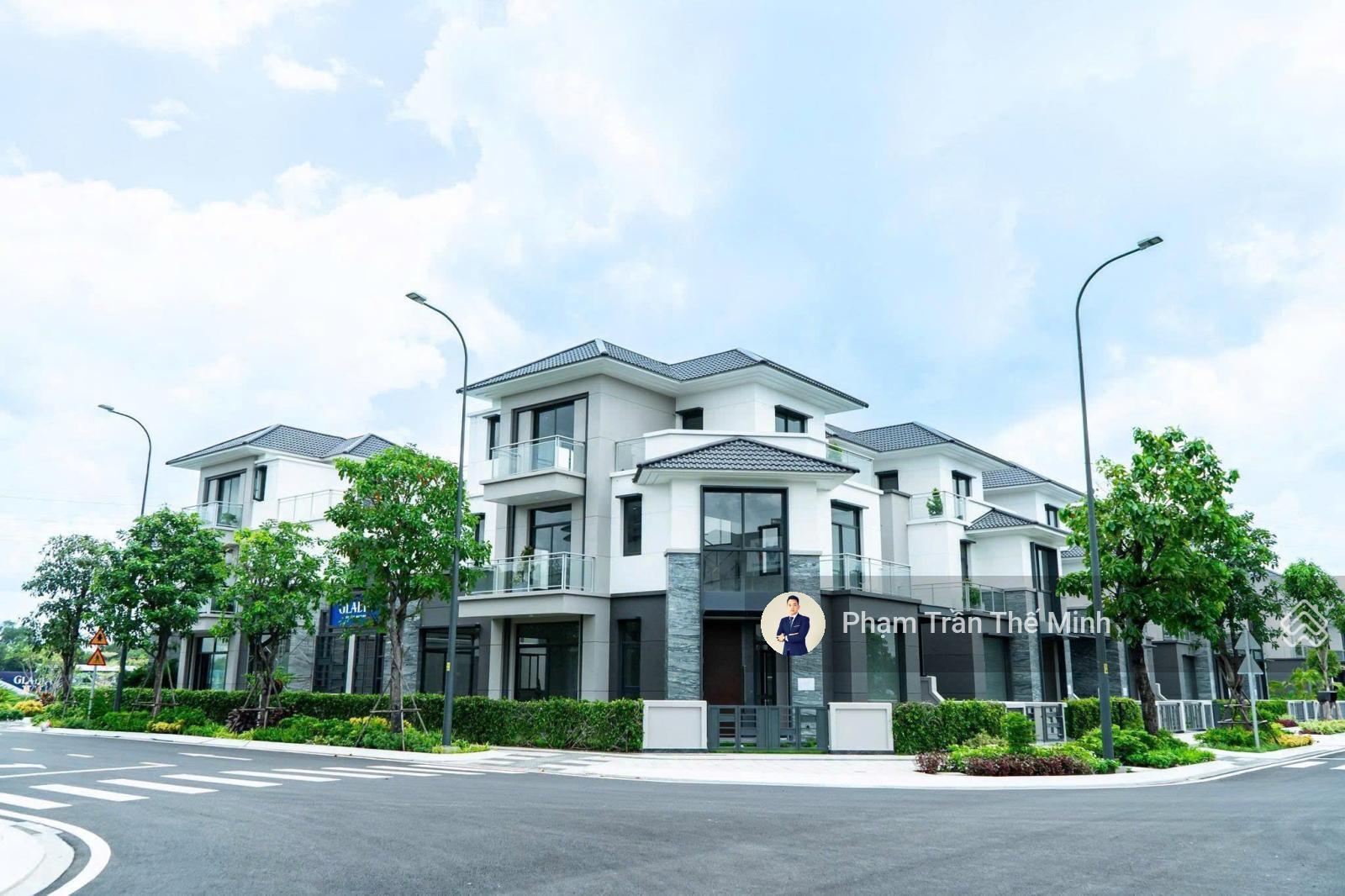 Gladia By The Waters siêu phẩm nhà phố liên kế vườn đường 25m. DTXD 224.6m2 kết cấu 1 trệt 3 lầu