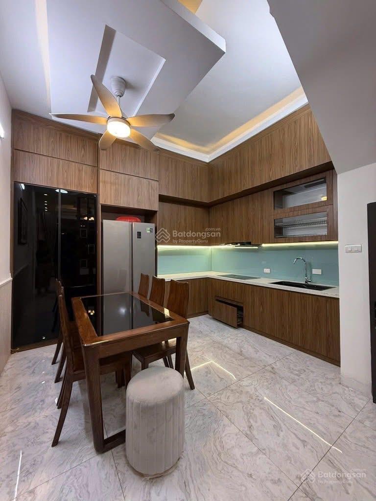 Giá hiếm khó tìm - chỉ 5.99 tỷ 5 tầng x 38m2 (còn tl) có nhà dân xây Phố Trạm Giá hiếm khó tìm - chỉ 5.99 tỷ 5 tầng x 38m2 (còn tl) có nhà dân xây Phố Trạm