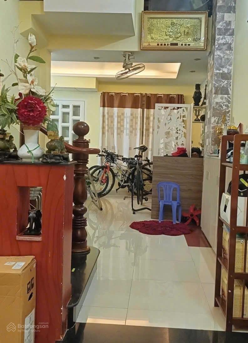 Chú Hồng bán gấp nhà Nguyễn Bỉnh Khiêm-P.Đa Kao-Q1. Gần trường Cao Đẳng Kỹ Thuật. Giá 4tỷ360/69m2