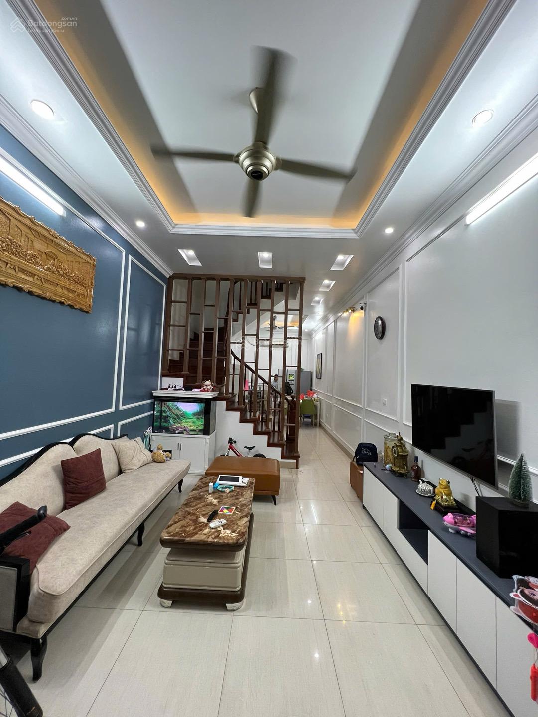 Bán nhà Lê Lợi ngõ thông oto đỗ gần thông thoáng trước sau đầu tư hấp dẫn 45m2 giá chỉ 9 tỷ