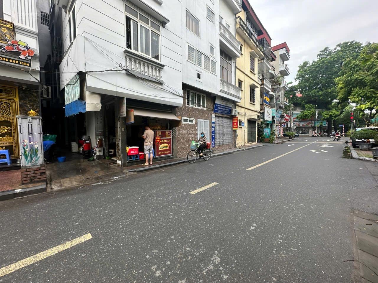 Bán nhà Lê Lợi ngõ thông oto đỗ gần thông thoáng trước sau đầu tư hấp dẫn 45m2 giá chỉ 9 tỷ