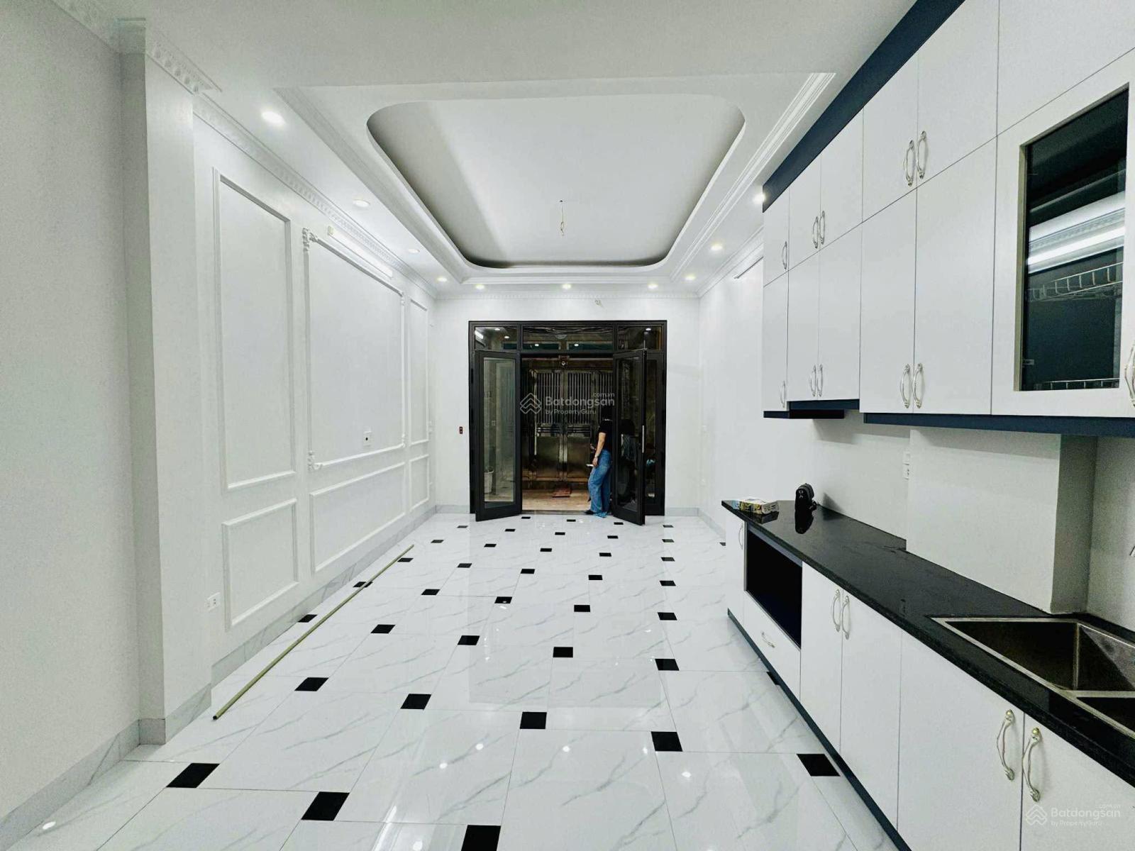 40m2*5T*9.78 tỷ, ngã 4 phố Đại La Trần Đại Nghĩa, HBT, 0985 818 *** 40m2*5T*9.78 tỷ, ngã 4 phố Đại La Trần Đại Nghĩa, HBT, 0985 818 ***