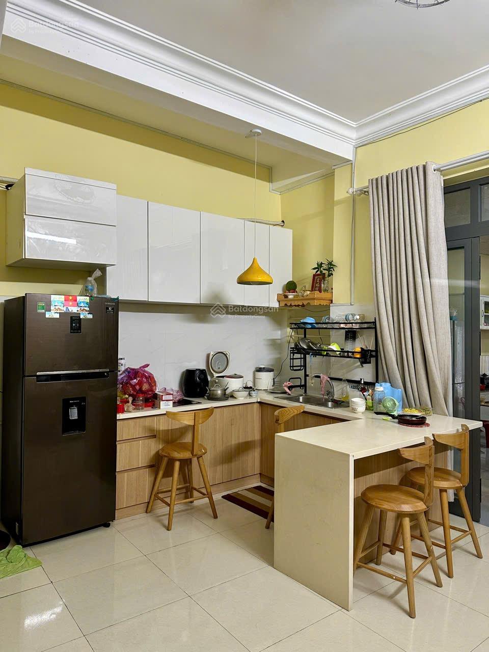 Nhà trung tâm Nha Trang đường Hương Sơn ngang 5m, trung tâm Nha Trang, giá tốt