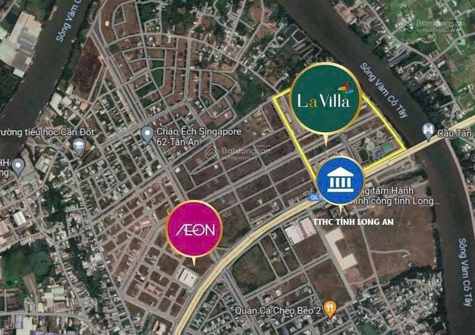 Nhà phố ngay trung tâm gần siêu thị Aeon Mall