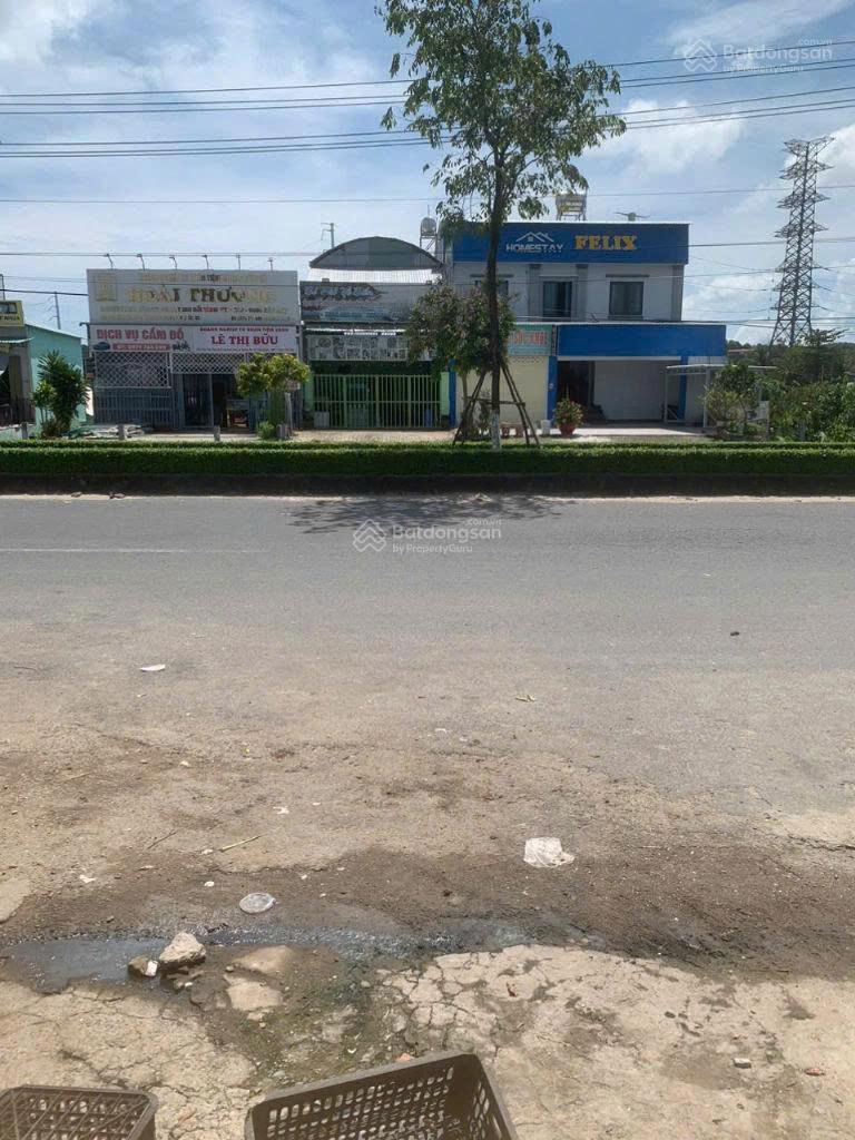 Gia đình tôi cần bán căn nhà 122m2 tại Chợ Cầu Sấu, mặt đường Nguyễn Văn Cừ, Phú Quốc