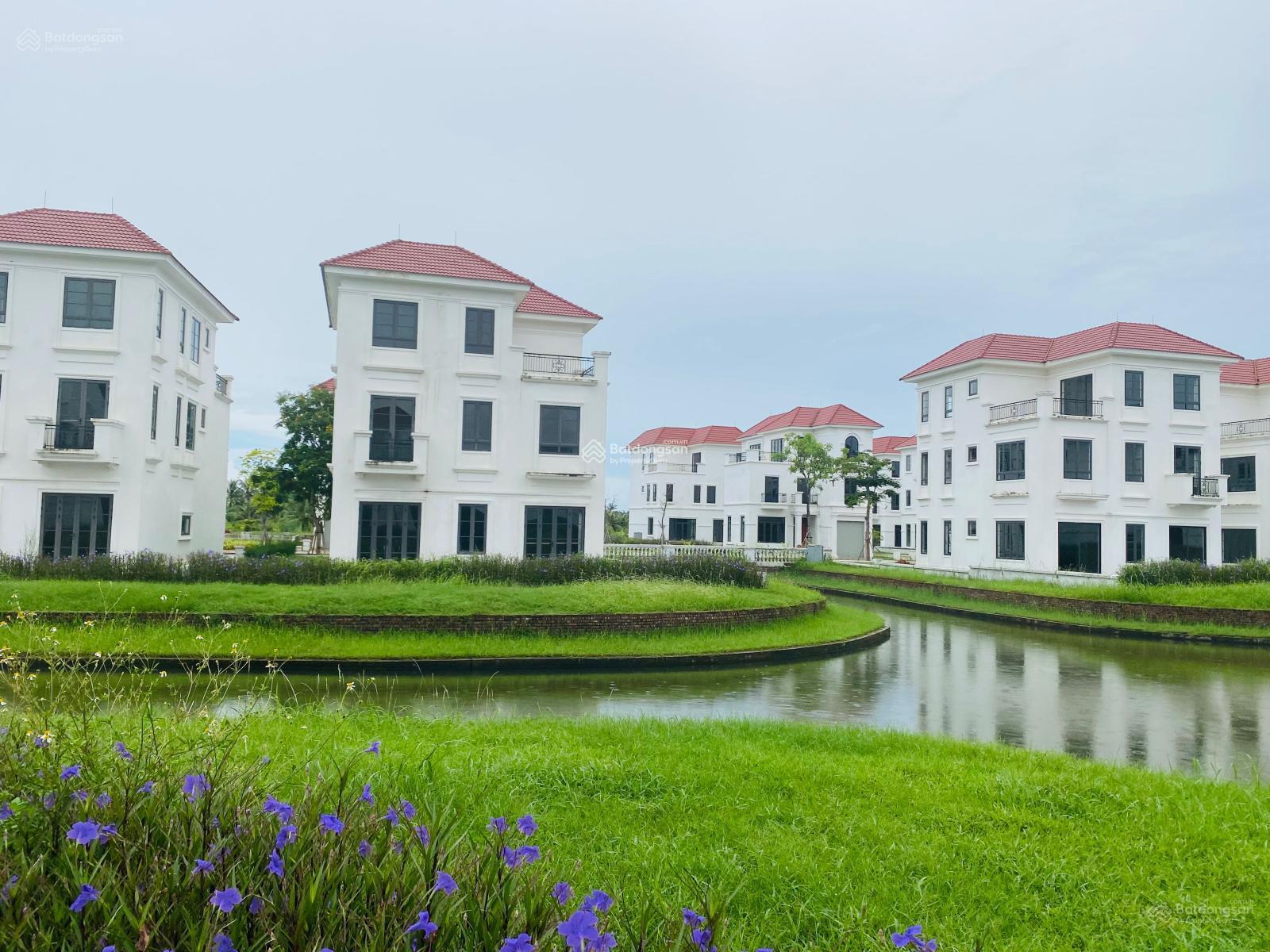 Quỹ căn giá siêu đầu tư từ 300m2-600m2 giá từ 40tr/m2 (sẵn sổ đỏ)mua là thắng. Rẻ = 1/2 CĐT mở bán