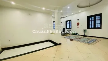 Nhà đẹp phố Từ Hoa, Tây Hồ - phân lô ô tô tránh, 200m2 MT 11m giá 74 tỷ có thương lượng