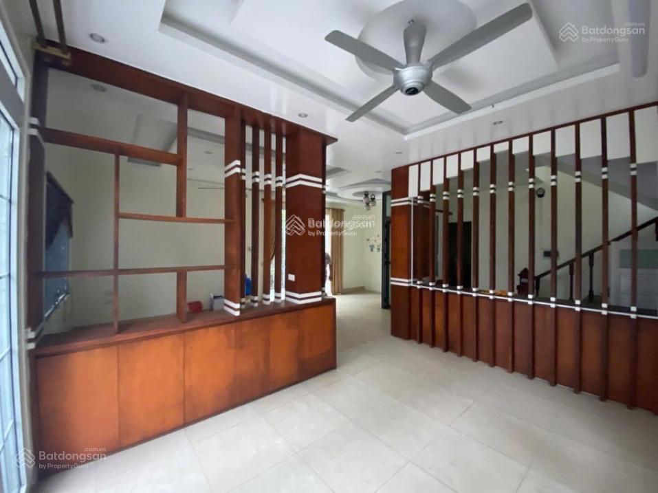 Biệt thự phong thuỷ cực đẹp tại khu đô thị Pháp Vân. Diện tích 330m2, mặt tiền 15m, T/ kế 04 tầng.