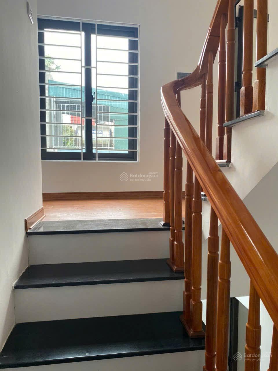 Chính chủ bán nhà ngõ 229 Nguyễn Văn Linh, Long Biên, lô góc 2 thoáng 6 p. Ngủ x 5 tầng giá 6,8 tỷ