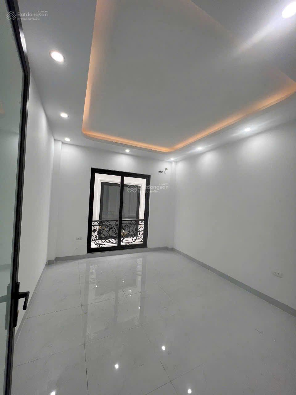 Bán NR ngay trạm xe bus đường QL6 cầu Mai Lĩnh đang mở rộng. 3Tx38m2 giá chỉ 3.2 tỷ. Lh 0966 929 ***