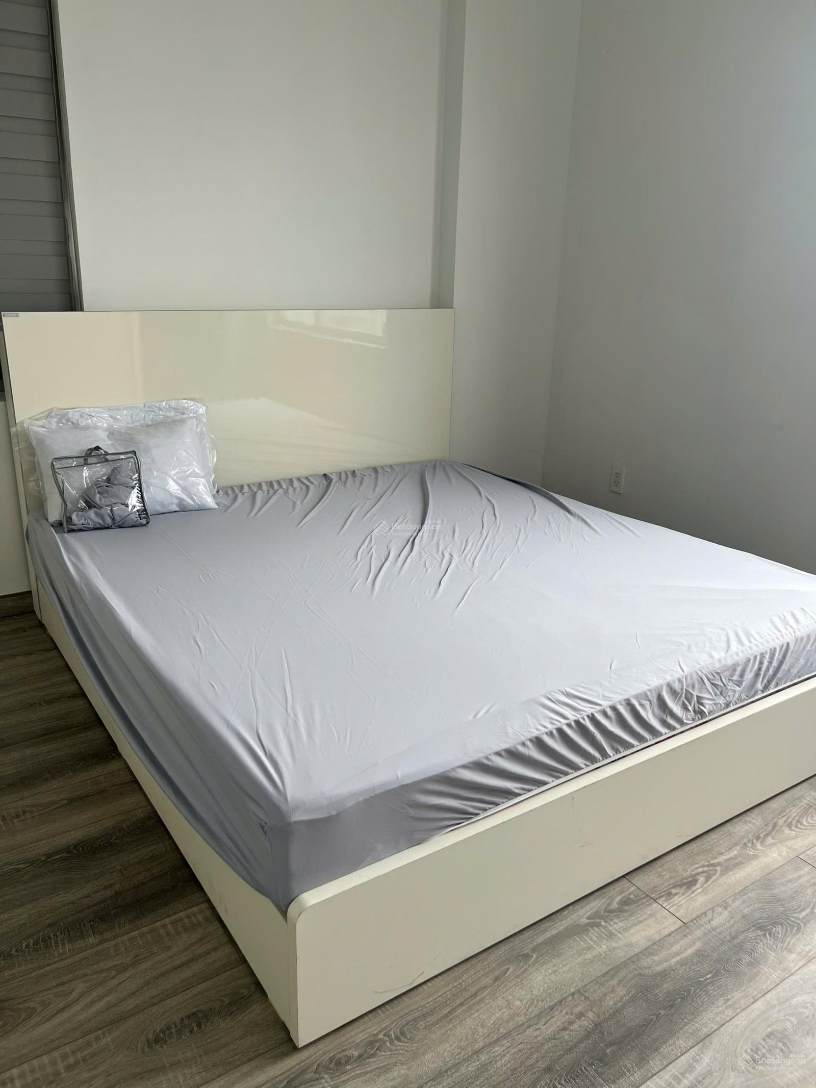 Cho thuê căn hộ CBD 3PN diện tích 91m2 giá 12tr liên hệ 0946 746 ***
