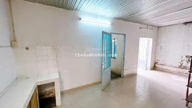 Bán gấp nhà Tân Biên góc 2 mặt tiền, gần chợ trường khu công nghiệp