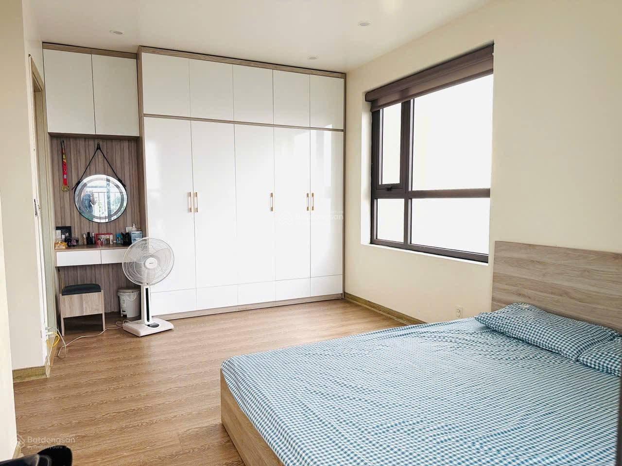 Chung cư 87 Lĩnh Nam, căn góc ba ngủ full nội thất sổ đỏ chính chủ. Diện tích 100m2 giá chỉ 7,2 tỷ
