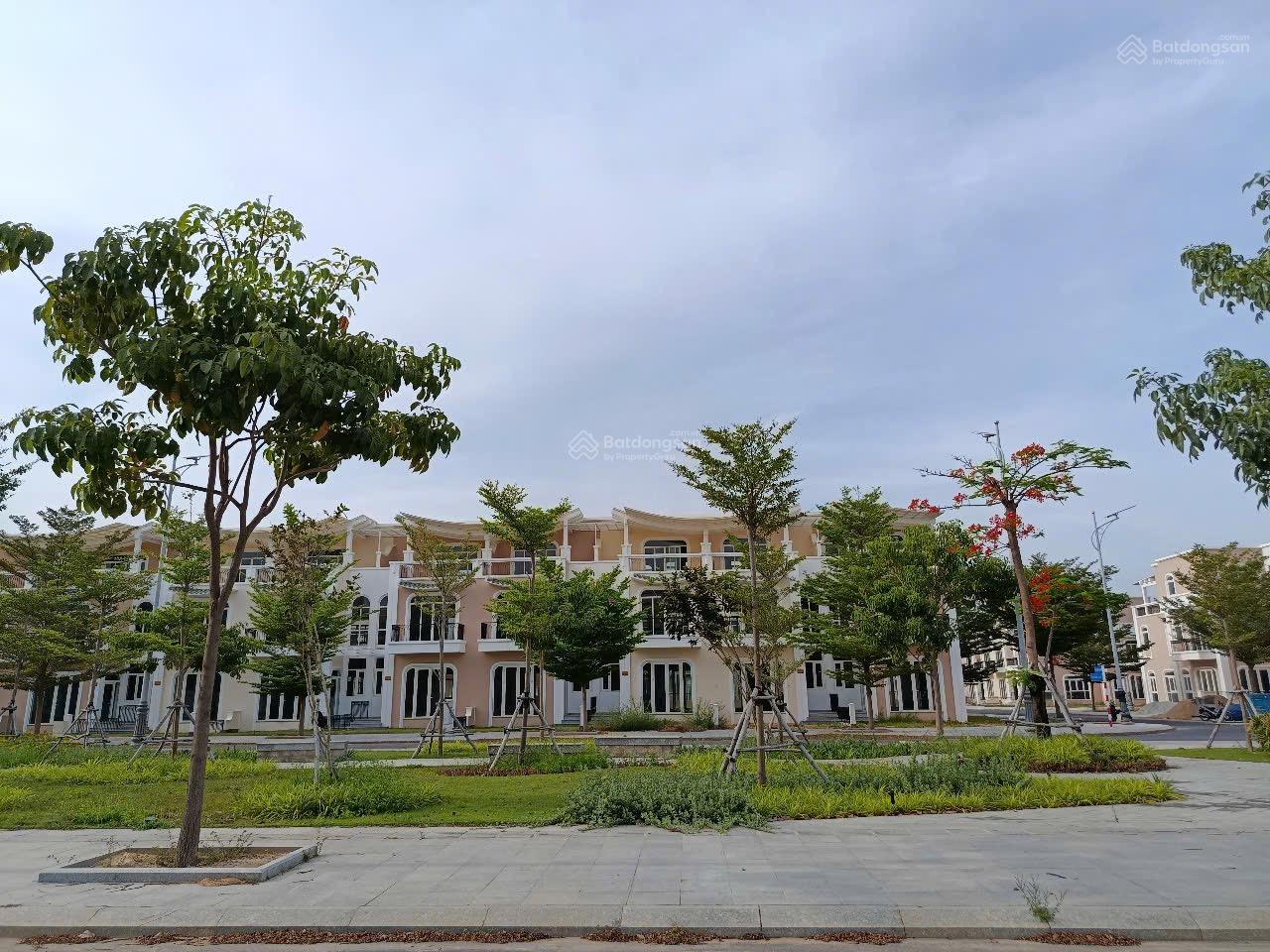 Chỉ 1 căn duy nhất! Nhà phố Sunpark giá chỉ 4.6 tỷ bao toàn bộ phí
