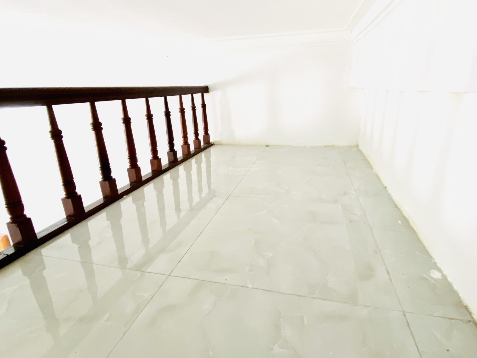 Cho thuê căn studio Cầu Giấy 32m2 + gác xép / chính chủ Cho thuê căn studio Cầu Giấy 32m2 + gác xép / chính chủ