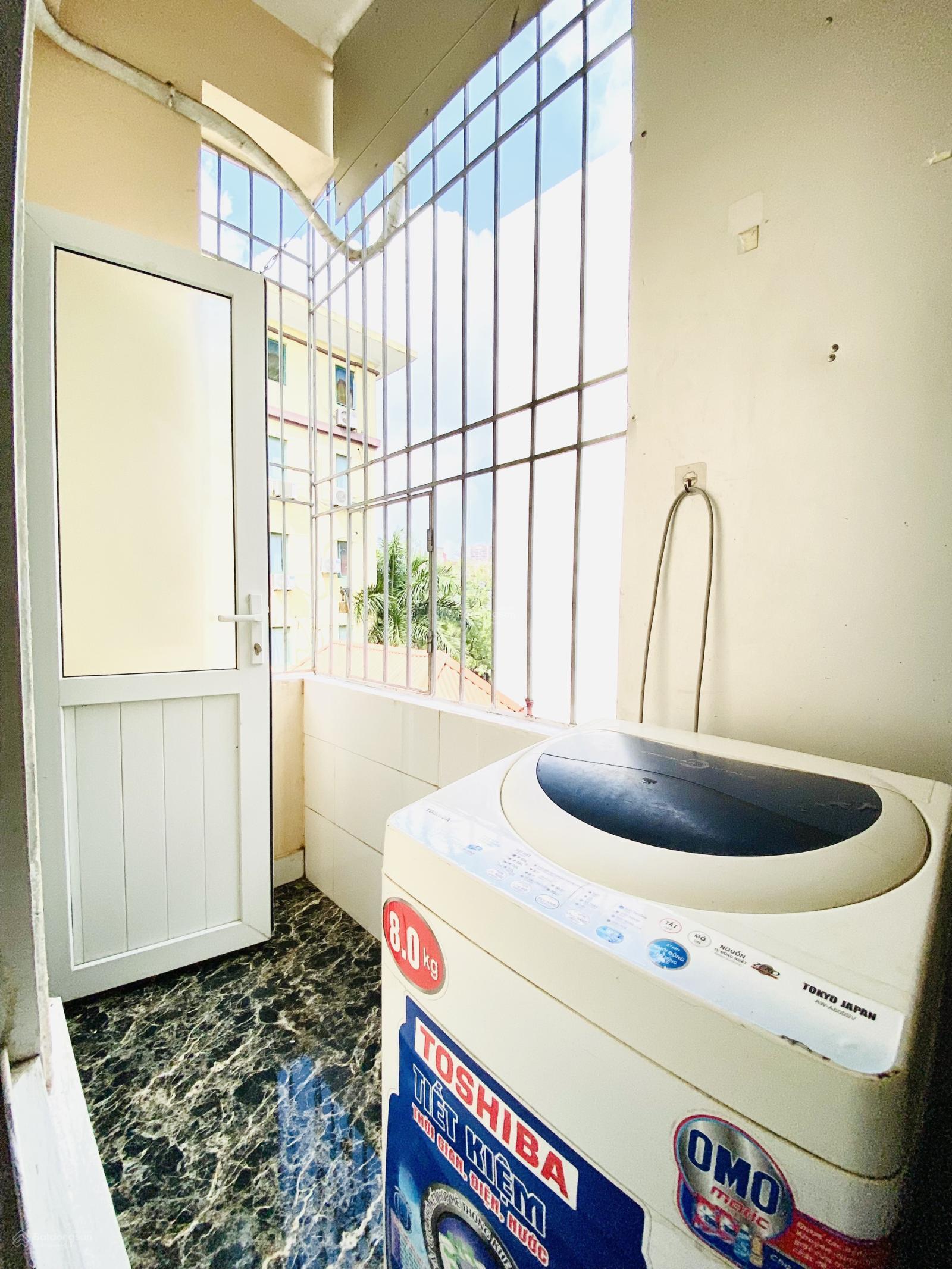 Cho thuê căn studio Cầu Giấy 32m2 + gác xép / chính chủ Cho thuê căn studio Cầu Giấy 32m2 + gác xép / chính chủ