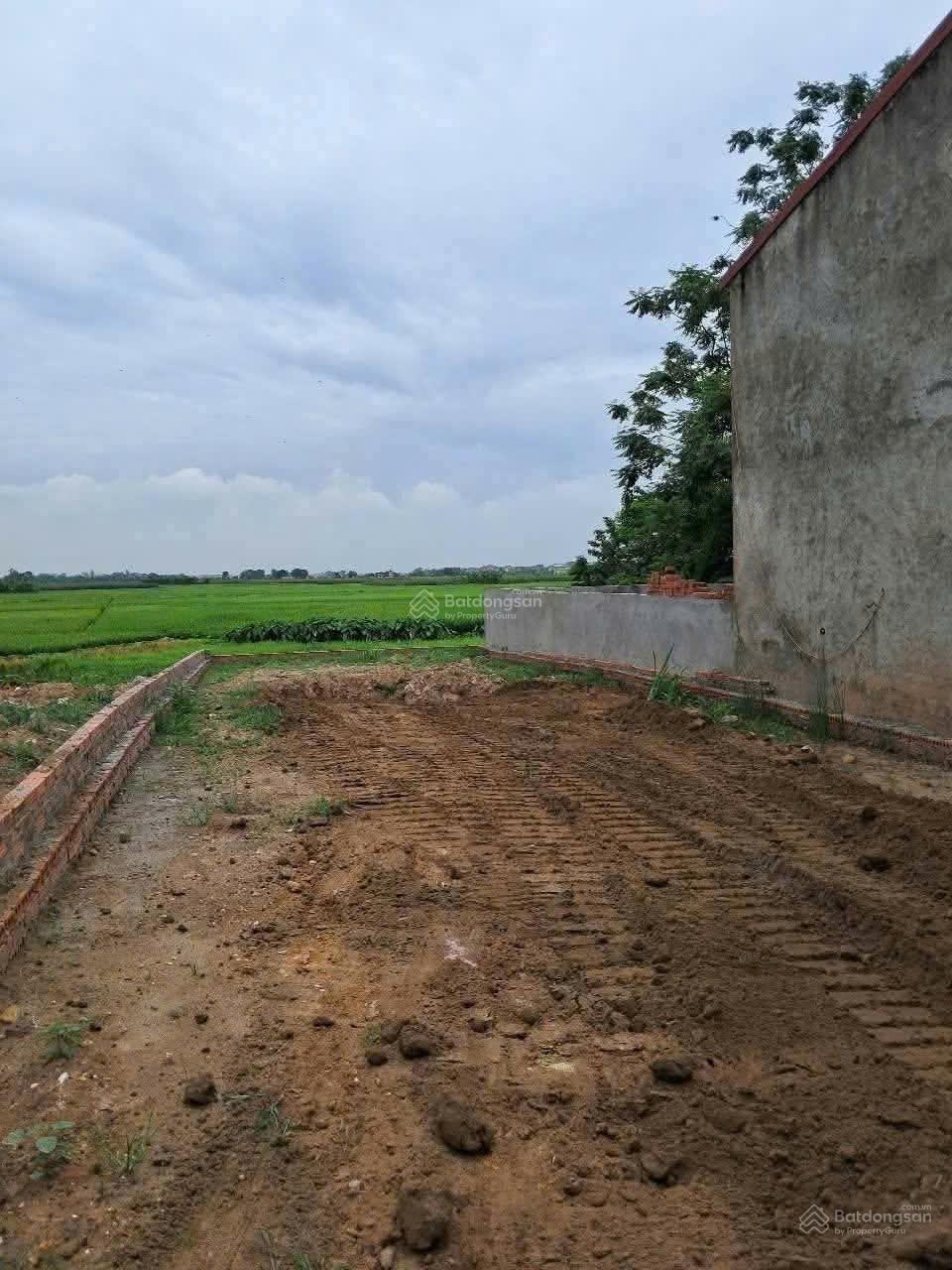CHÍNH CHỦ BÁN GẤP LÔ ĐẤT ĐẸP 117,8m² - TRỤC PHỐ KINH DOANH TRUNG HÀ - TIẾN THỊNH - MÊ LINH