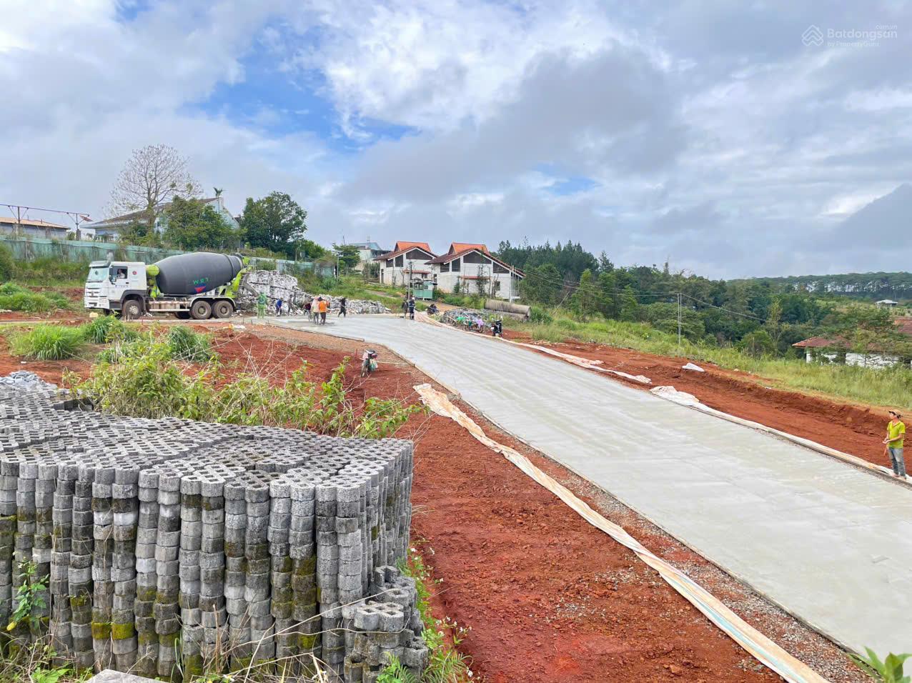 Đất nền sổ đỏ công chứng trong ngày, 200m2 giá 4,8 tr/m2, gần cao tốc Liên Khương - Dầu Giây