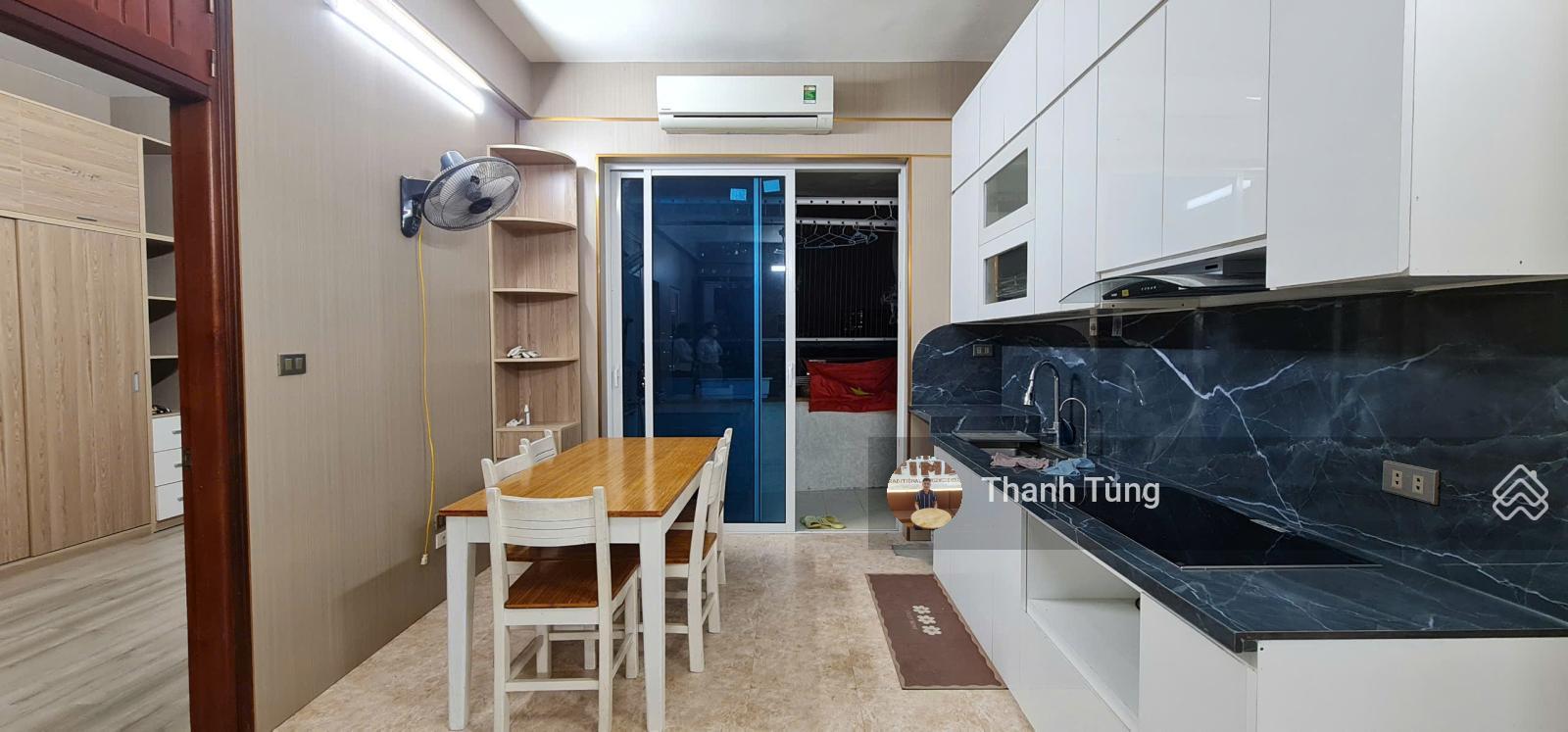 Bán căn hộ chung cư Đại Kim 60m2 2 ngủ 2vs đầy đủ nội thất giá 3,9 tỷ