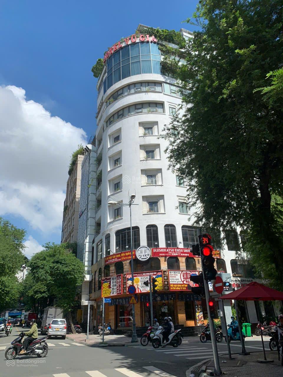 Bán nhà có HĐT cao 125tr/th. MT Võ Thị Sáu P6 Q3. DT: 14*6.5m, KC: 2 tầng. Giá 35 tỷ