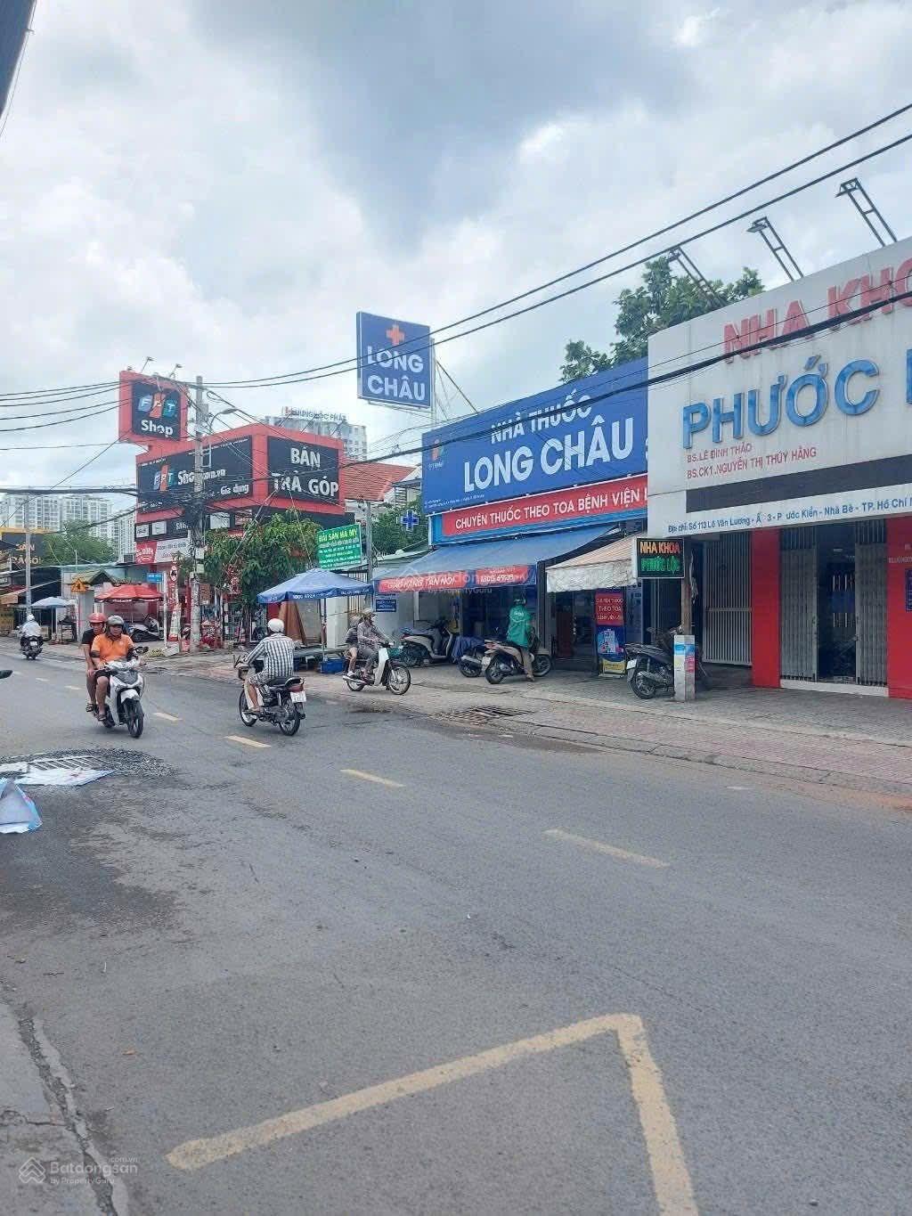 Nhà bè - mặt tiền vip Lê Văn Lương - 256m2 - ngang lớn 7m nở hậu đẹp. Dòng tiền 50tr/tháng
