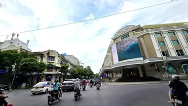 Chính chủ bán nhà mặt phố Hàng Bài DT 250m2, MT 5.7m, kinh doanh sầm uất