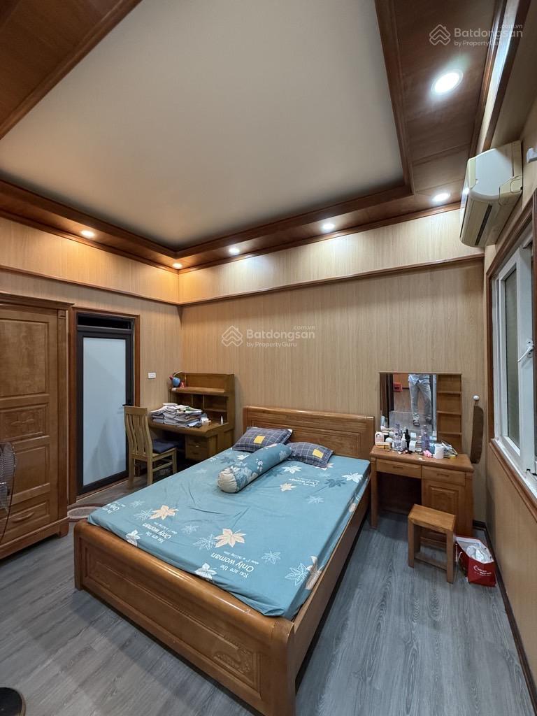 Tôi cần bán nhanh căn hộ chung cư 137 Nguyễn Ngọc Vũ - Cầu Giấy, 68m2, 2 ngủ nhỉnh 4 tỷ