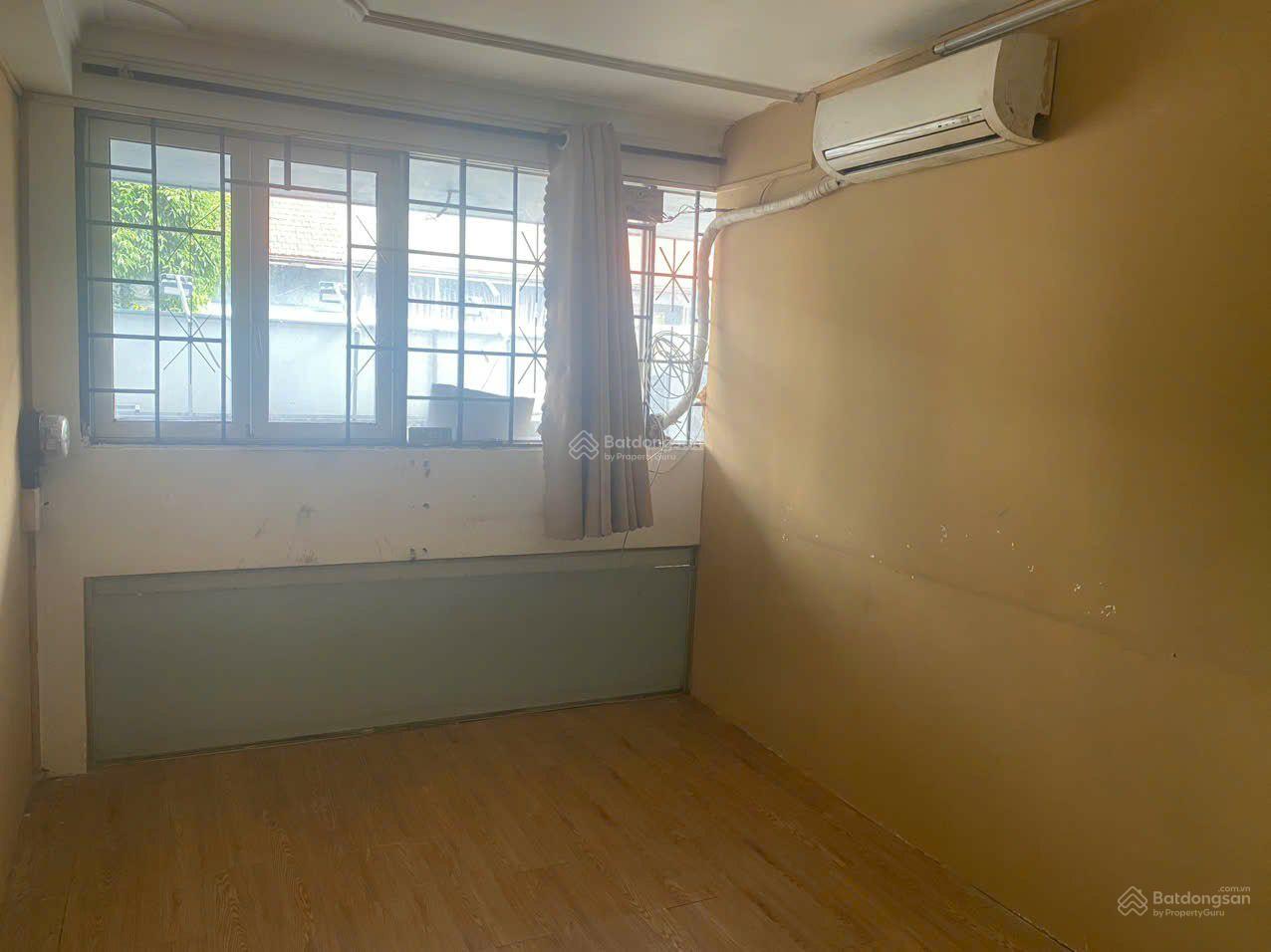 Cho thuê phòng tầng Lửng nhà MT Hồ Văn Huê F9 Phú Nhuận giá 3triệu/ Tháng