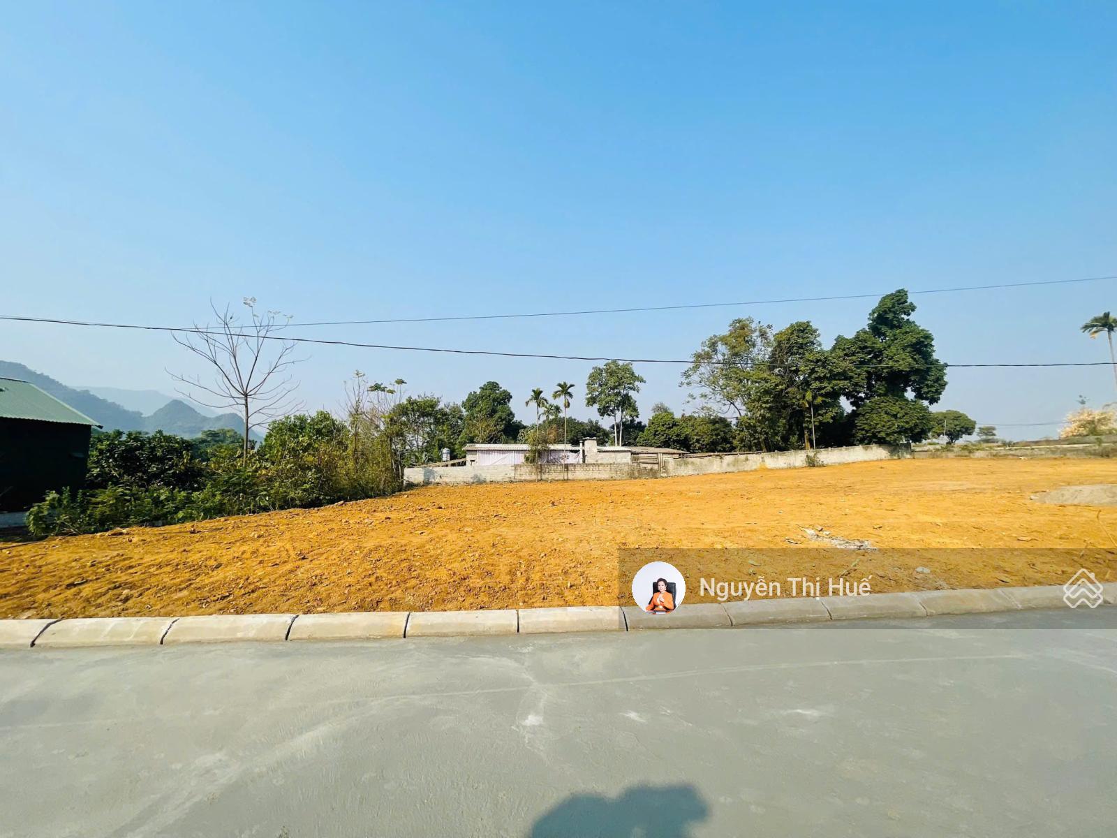 Bán lô đất view hồ cực đẹp - chỉ 2.25 tỷ Cư Yên, Lương Sơn Hòa Bình