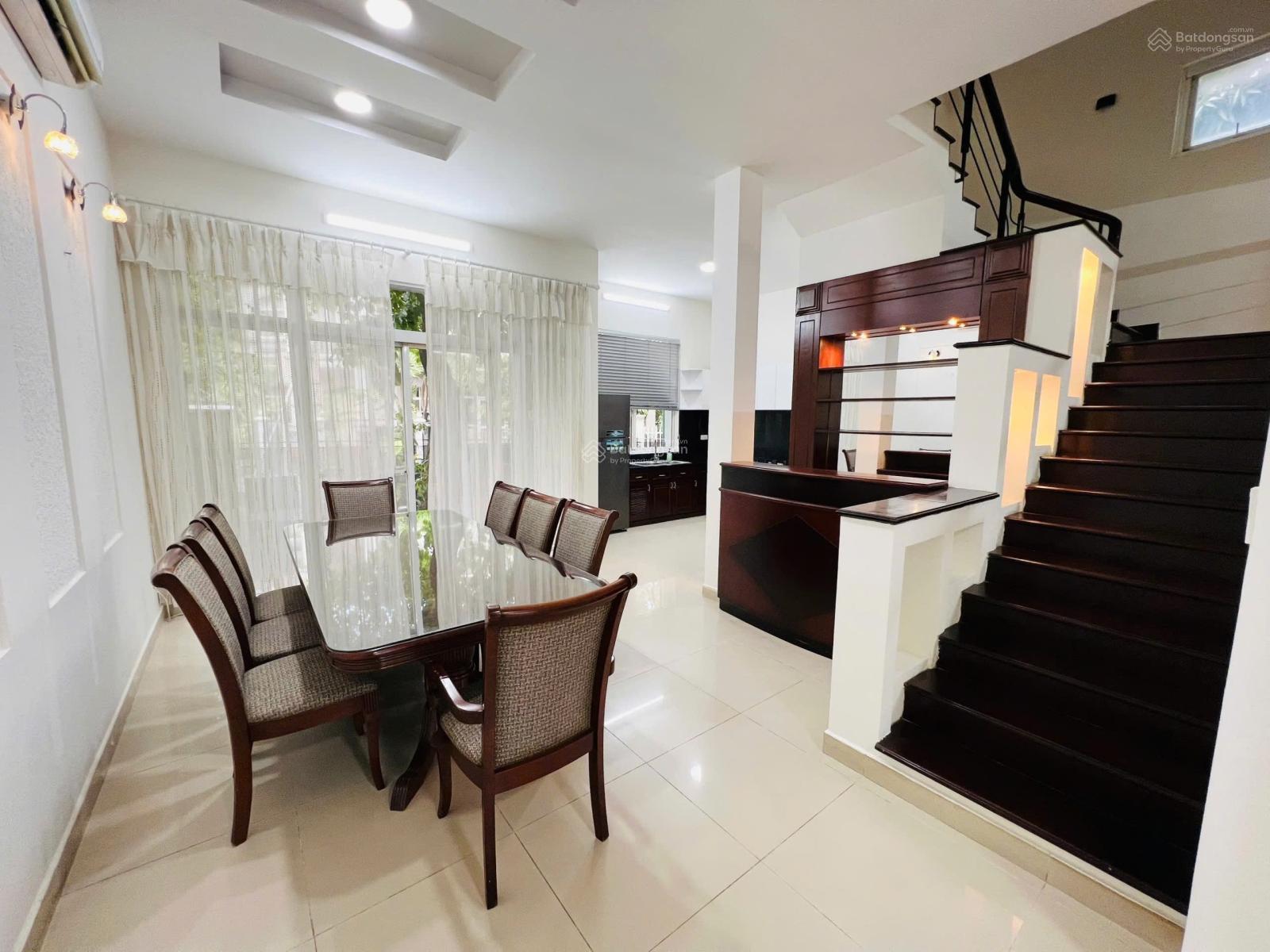 Cho thuê biệt thự compound Phú Mỹ Hưng, quận 7. Dt 162m, 4 phòng ngủ, đủ nội thất, giá chỉ 45 triệu Cho thuê biệt thự compound Phú Mỹ Hưng, quận 7. Dt 162m, 4 phòng ngủ, đủ nội thất, giá chỉ 45 triệu