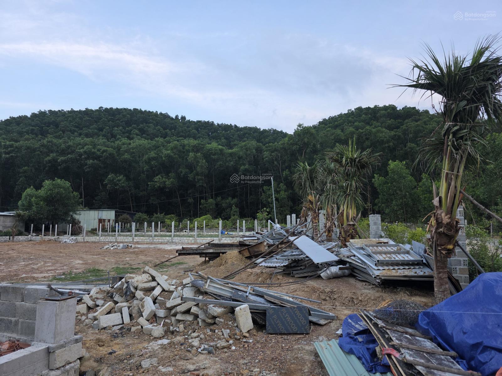 Bán lô đất view hồ 420m2 có 240m2 đất ở Đà Nẵng. 0938 917 ***