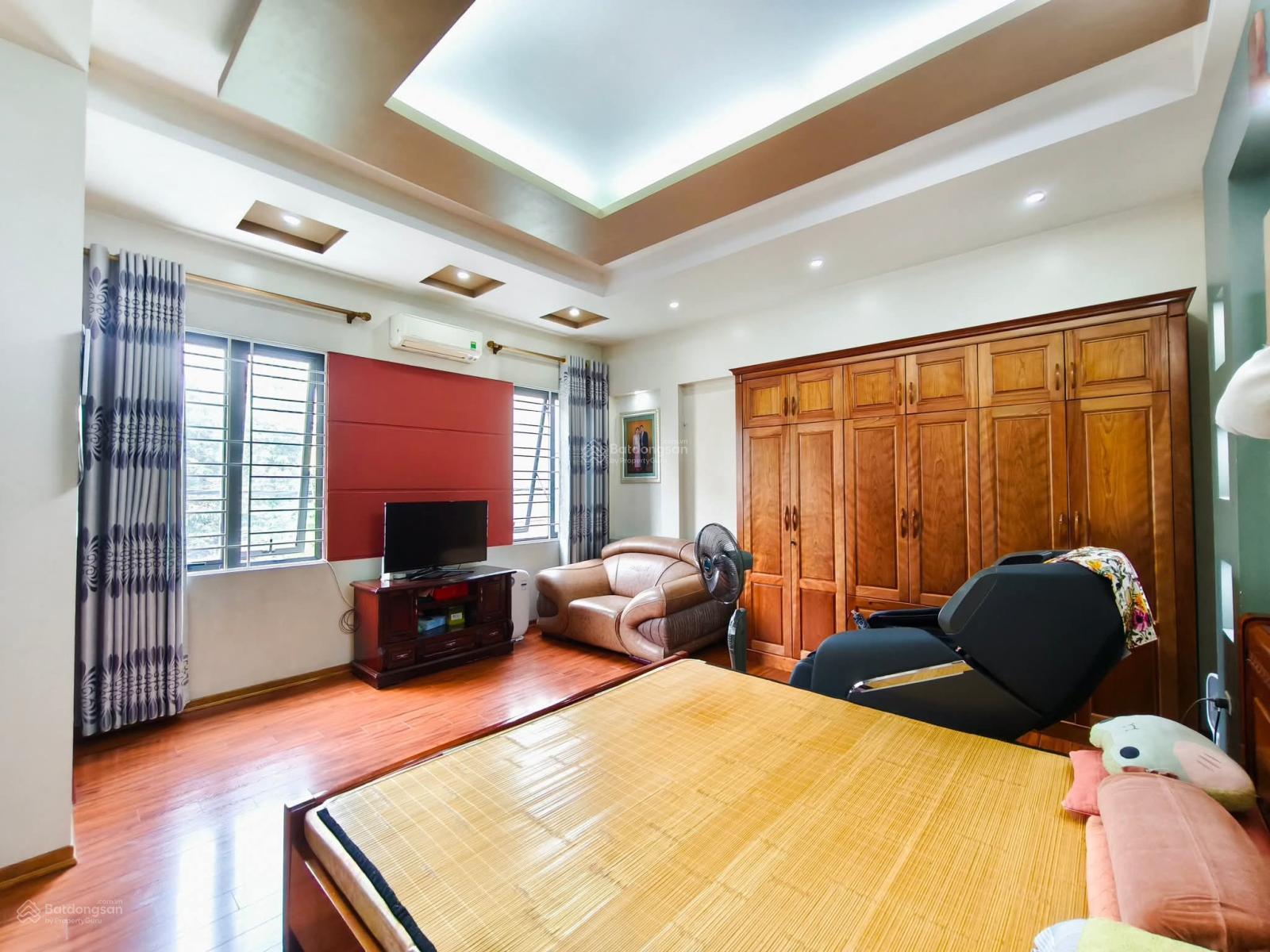 Bán nhà phố Hàng Bún DT 33m2 4 tầng MT 4m giá 6.95 tỷ vị trí đắc địa, dân trí cao, tiện ích đủ thứ Bán nhà phố Hàng Bún DT 33m2 4 tầng MT 4m giá 6.95 tỷ vị trí đắc địa, dân trí cao, tiện ích đủ thứ