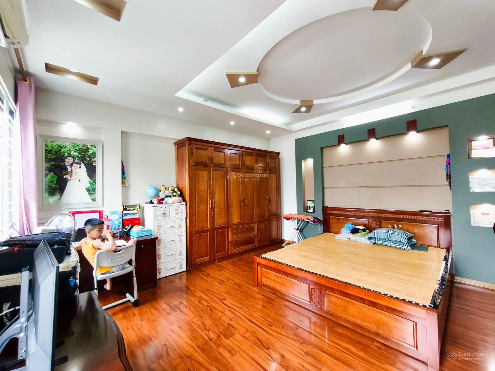 Bán nhà phố Hàng Bún DT 33m2 4 tầng MT 4m giá 6.95 tỷ vị trí đắc địa, dân trí cao, tiện ích đủ thứ Bán nhà phố Hàng Bún DT 33m2 4 tầng MT 4m giá 6.95 tỷ vị trí đắc địa, dân trí cao, tiện ích đủ thứ