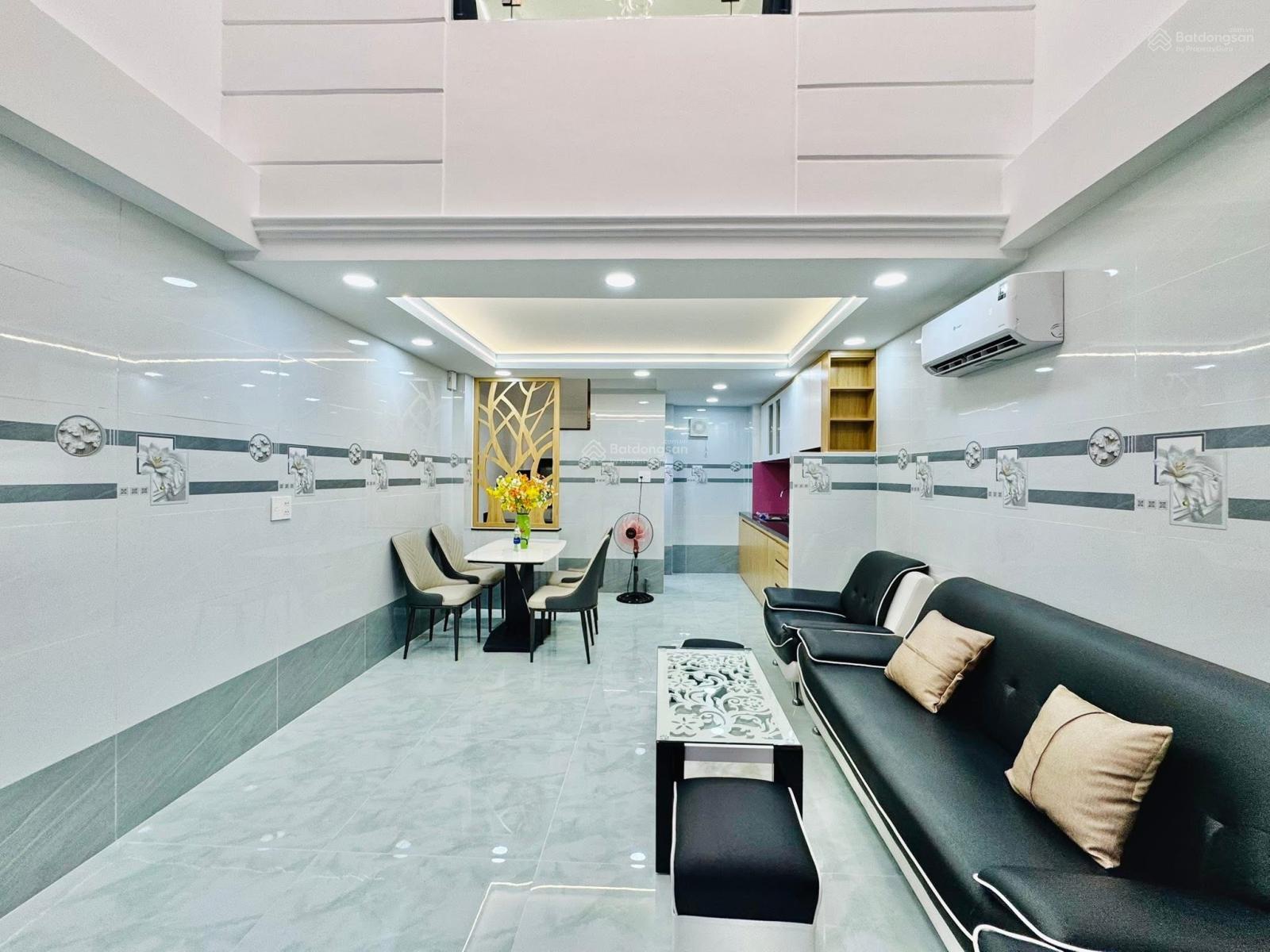 Cô Thương về quê cần bán nhà Đ Đào Duy Từ - P15 -Phú Nhuận 4tỷ2/83,2m2 gần chợ Phú Nhuận thuê 27tr