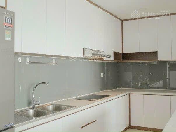 Định cư bán gấp căn hộ Cao Ốc PN, 20 Hoàng Minh Giám - 110m2 2PN 2WC - tầng trung - giá 6.3 tỷ TL Định cư bán gấp căn hộ Cao Ốc PN, 20 Hoàng Minh Giám - 110m2 2PN 2WC - tầng trung - giá 6.3 tỷ TL