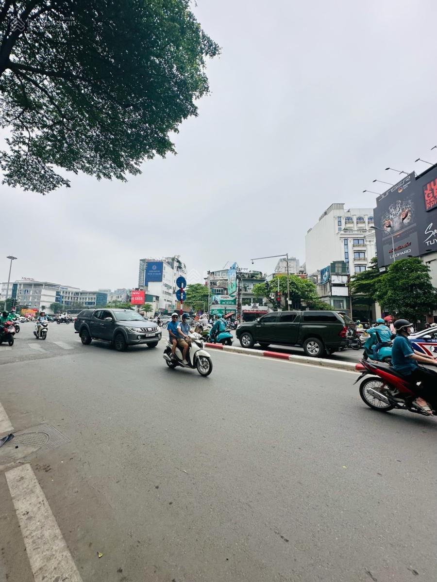 Bán nhà MP Khâm Thiên - Đống Đa. DT 130m2 Giá chào 44 tỷ. (Có TL)